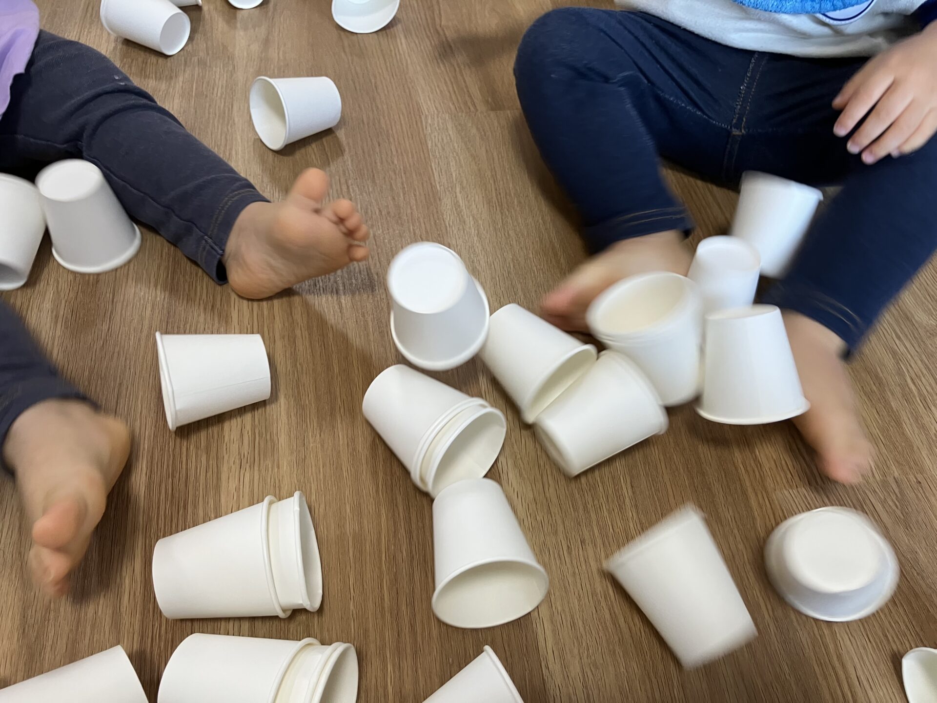 紙コップで遊んでみよう！