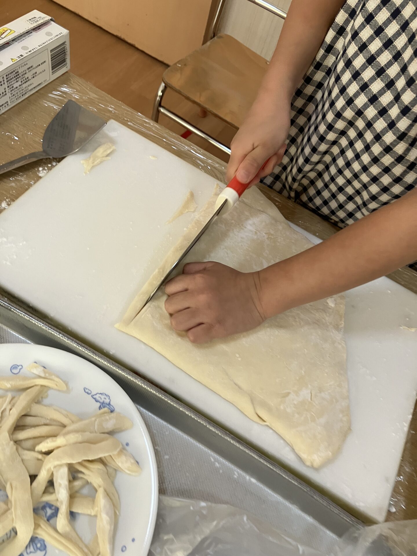 ⁂５歳児食育　みんなで踏み踏み♪手作りうどん