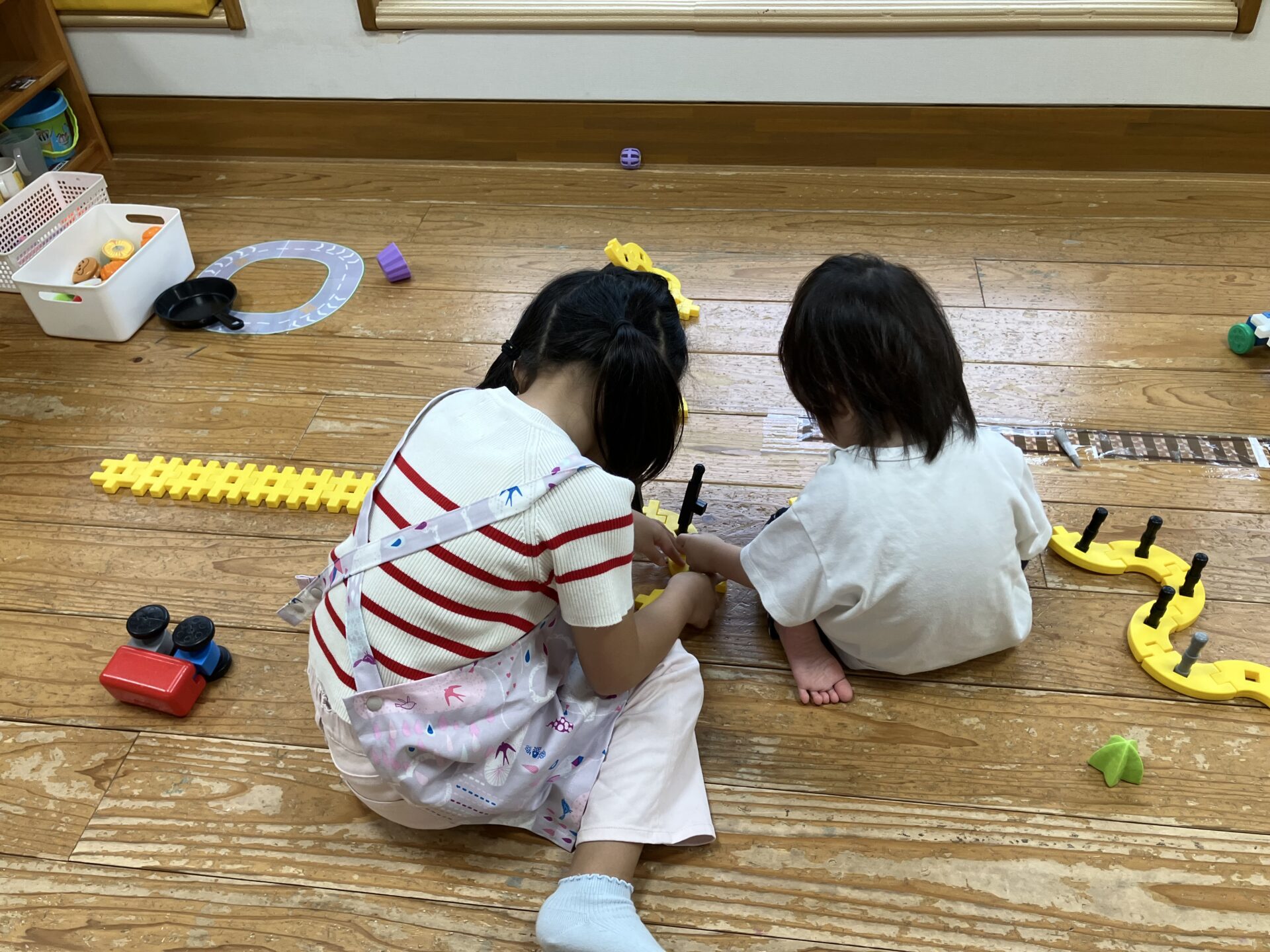 お姉さん先生が来たよ！　～小学生職場体験～