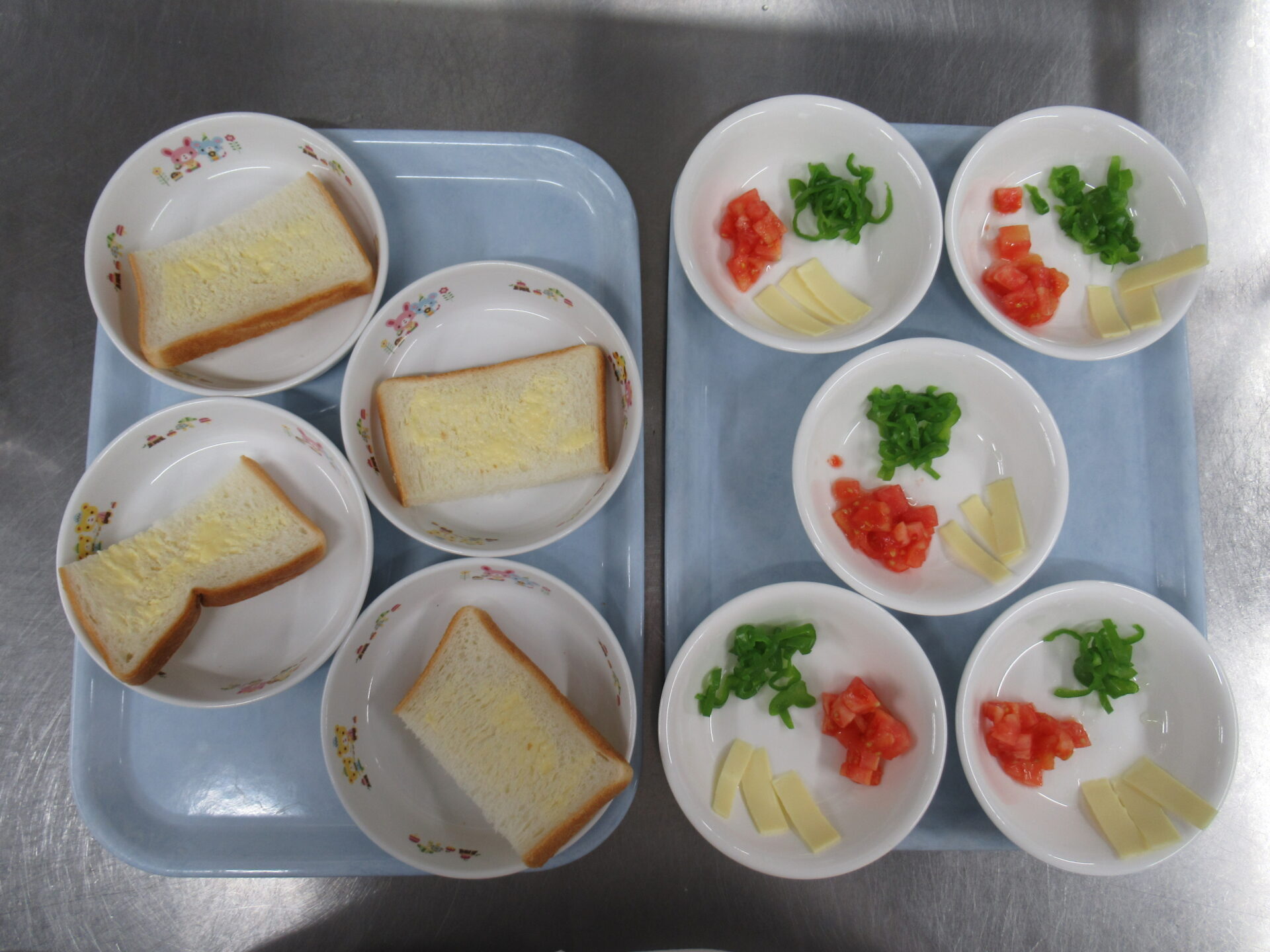 ⁂ピザトーストづくり