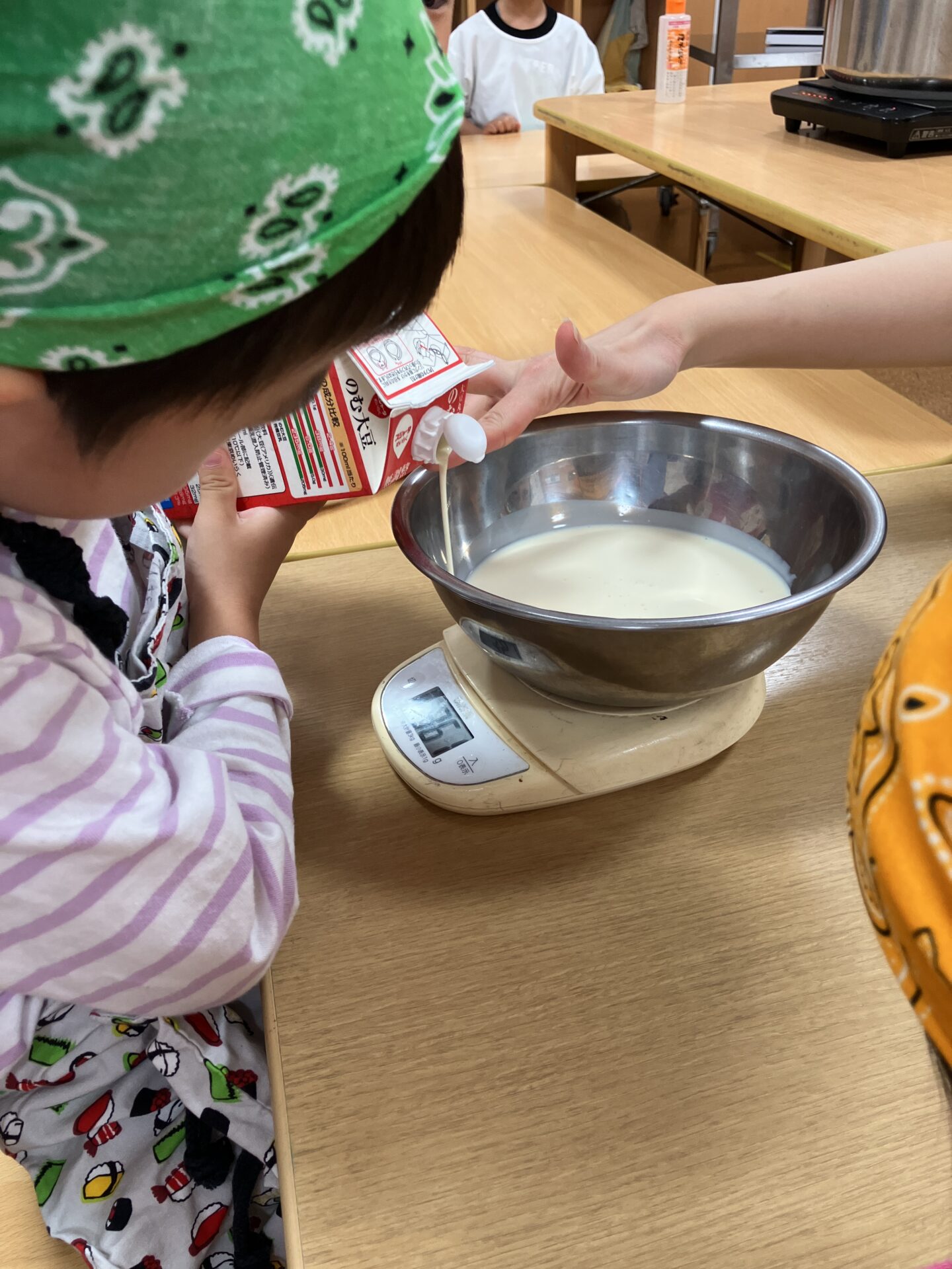 ⁂4歳児食育活動　豆腐作り