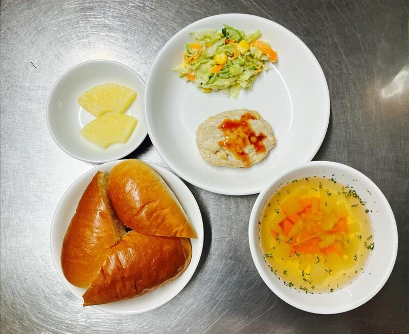 ⁂6月の誕生日会給食